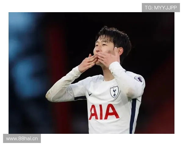 刚刷到孙兴慜机场随手一拍，背个小包看着像比我一年工资还值钱