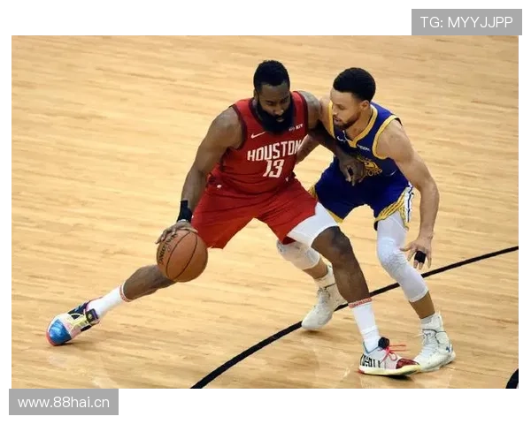 德罗赞中距离主宰球队得分结构与库里截然不同